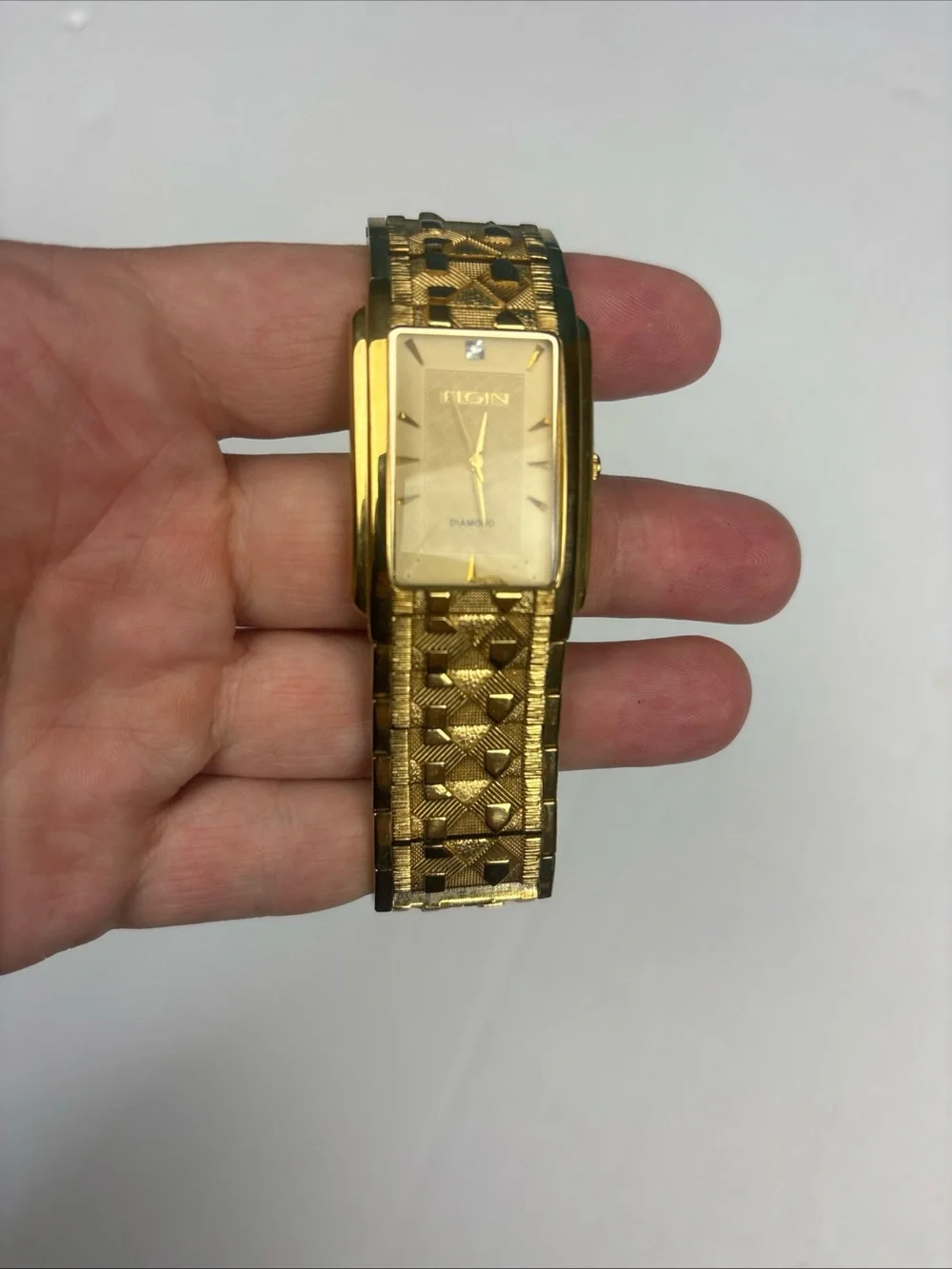 Vintage Elgin Dress Watch Gold Tone Nugget Rectangular Quartz FG286NB Stainless
